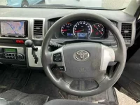 Toyota HIACE VAN лот № 30017 оценка X  с аукциона в Японии 2