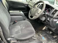 Toyota HIACE VAN лот № 30017 оценка X  с аукциона в Японии 6