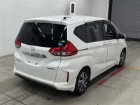 Honda FREED лот № 30030 оценка 4  с аукциона в Японии 4