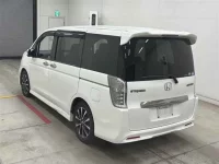 Honda STEP WAGON лот № 30021 оценка 4  с аукциона в Японии 1
