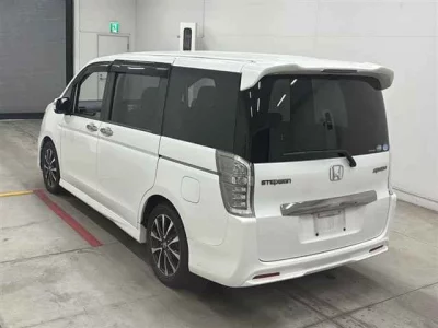 Honda STEP WAGON