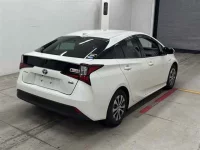 Toyota Prius лот № 30032 оценка 4.5  с аукциона в Японии 4