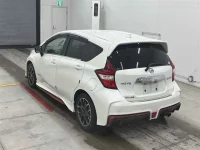 Nissan NOTE лот № 30082 оценка 3.5  с аукциона в Японии 1