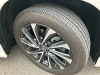 Toyota VOXY лот № 30080 оценка 6  с аукциона в Японии 8