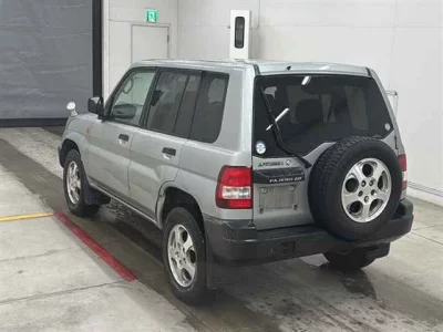 Mitsubishi PAJERO IO