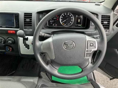 Mazda BONGO BRAWNY VAN