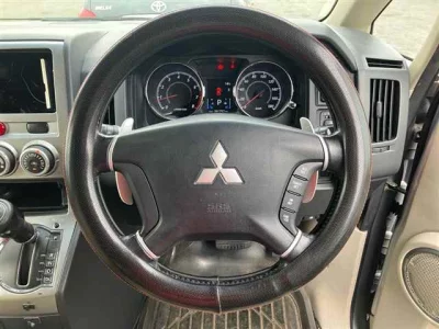 Mitsubishi DELICA D5  с аукциона в Японии