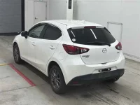 Mazda DEMIO лот № 30141 оценка 4  с аукциона в Японии 1
