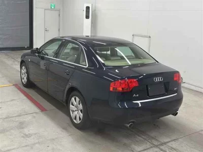 Audi A4  с аукциона в Японии