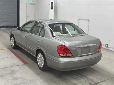 Nissan SYLPHY  с аукциона в Японии