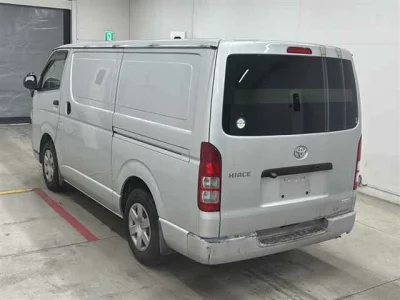 Toyota HIACE VAN  с аукциона в Японии