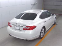 Nissan FUGA лот № 6528 оценка 3.5  с аукциона в Японии 3