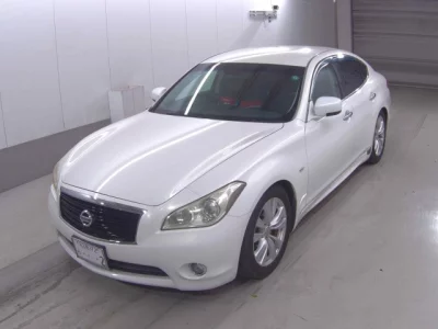 Nissan FUGA  с аукциона в Японии