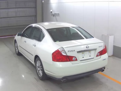 Nissan FUGA  с аукциона в Японии
