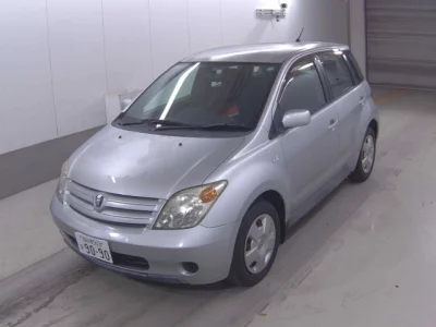 Toyota IST