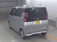 Nissan ROOX лот № 3010 оценка 3  с аукциона в Японии 1