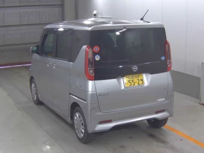 Nissan ROOX  с аукциона в Японии