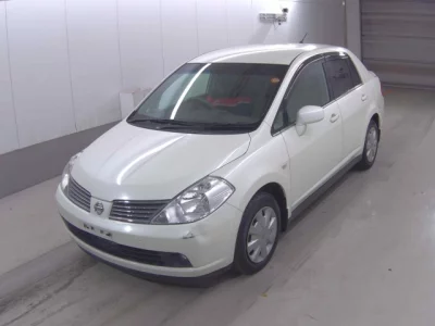 Nissan TIIDA LATIO