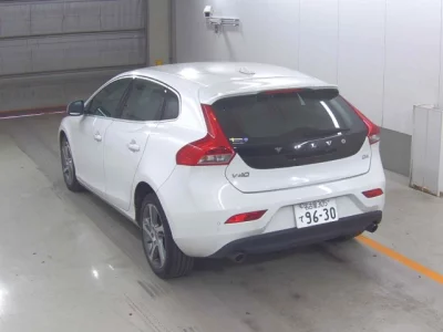 Volvo V40