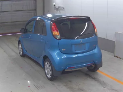 Mitsubishi I  с аукциона в Японии