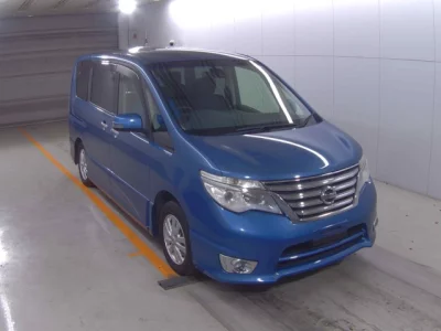 Nissan SERENA  с аукциона в Японии