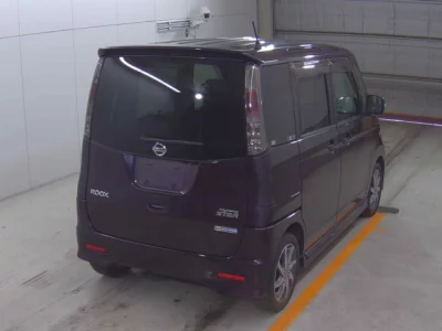 Nissan ROOX  с аукциона в Японии