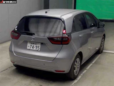 Honda FIT  с аукциона в Японии