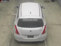 Suzuki SWIFT лот № 3034 оценка 3  с аукциона в Японии 4