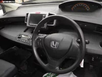 Honda FREED лот № 3025 оценка 3.5  с аукциона в Японии 5