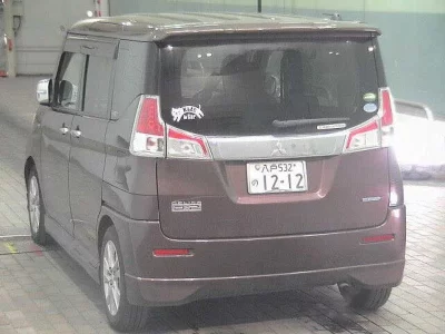 Mitsubishi DELICA D2