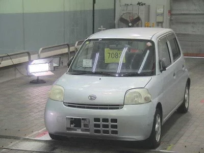 Daihatsu Esse