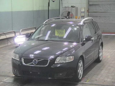 Volvo V50