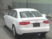 Audi A4 лот № 2196 оценка 4  с аукциона в Японии 1