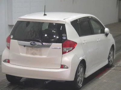 Subaru TREZIA