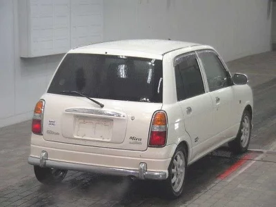 Daihatsu MIRA