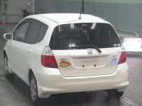 Honda FIT лот № 2207 оценка R  с аукциона в Японии 1
