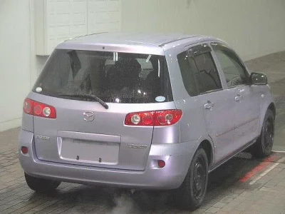 Mazda DEMIO  с аукциона в Японии