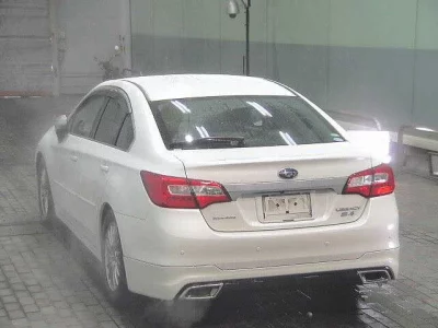 Subaru LEGACY B4