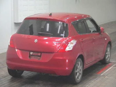 Suzuki SWIFT  с аукциона в Японии