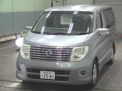 Nissan ELGRAND  с аукциона в Японии
