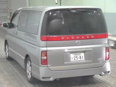Nissan ELGRAND  с аукциона в Японии