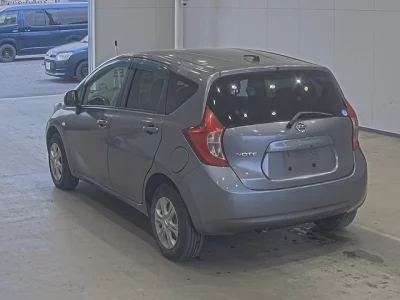 Nissan NOTE  с аукциона в Японии