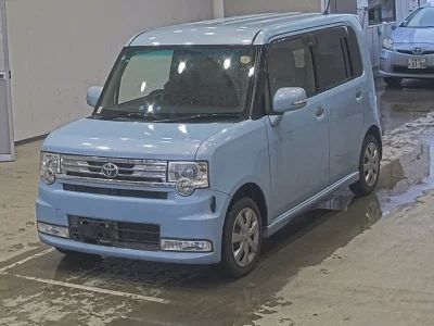 Toyota PIXIS SPACE