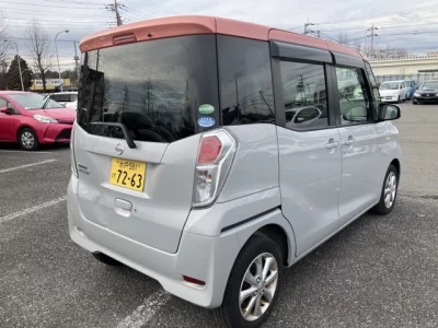 Nissan ROOX  с аукциона в Японии