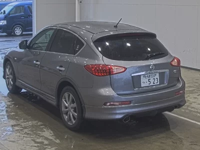 Nissan SKYLINE CROSSOVER