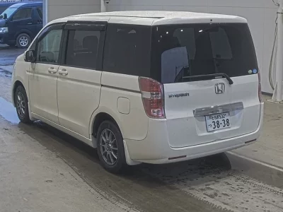 Honda STEP WAGON  с аукциона в Японии