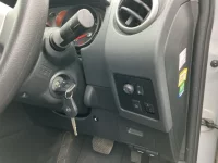 Nissan DUALIS лот № 4043 оценка 3.5  с аукциона в Японии 5