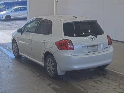 Toyota AURIS  с аукциона в Японии