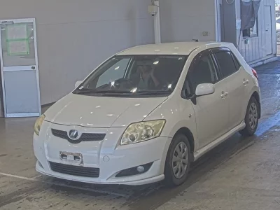 Toyota AURIS  с аукциона в Японии