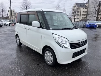 Nissan ROOX  с аукциона в Японии